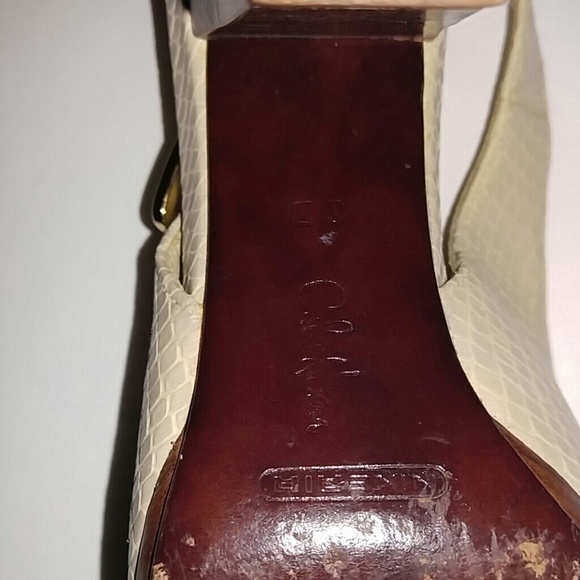 Nude Snakeskin Cole Haan Peep Toe Heels Sling Back 6B - Picture 6 of 7